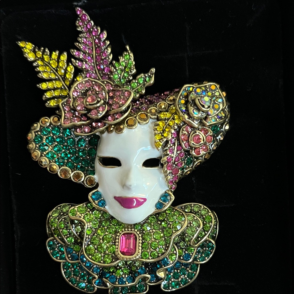 🌸🎀🩷🌸🎀🩷NIB HEIDI DAUS MARDI GRAS MASK PIN🎀🩷🌸🎀🩷🌸